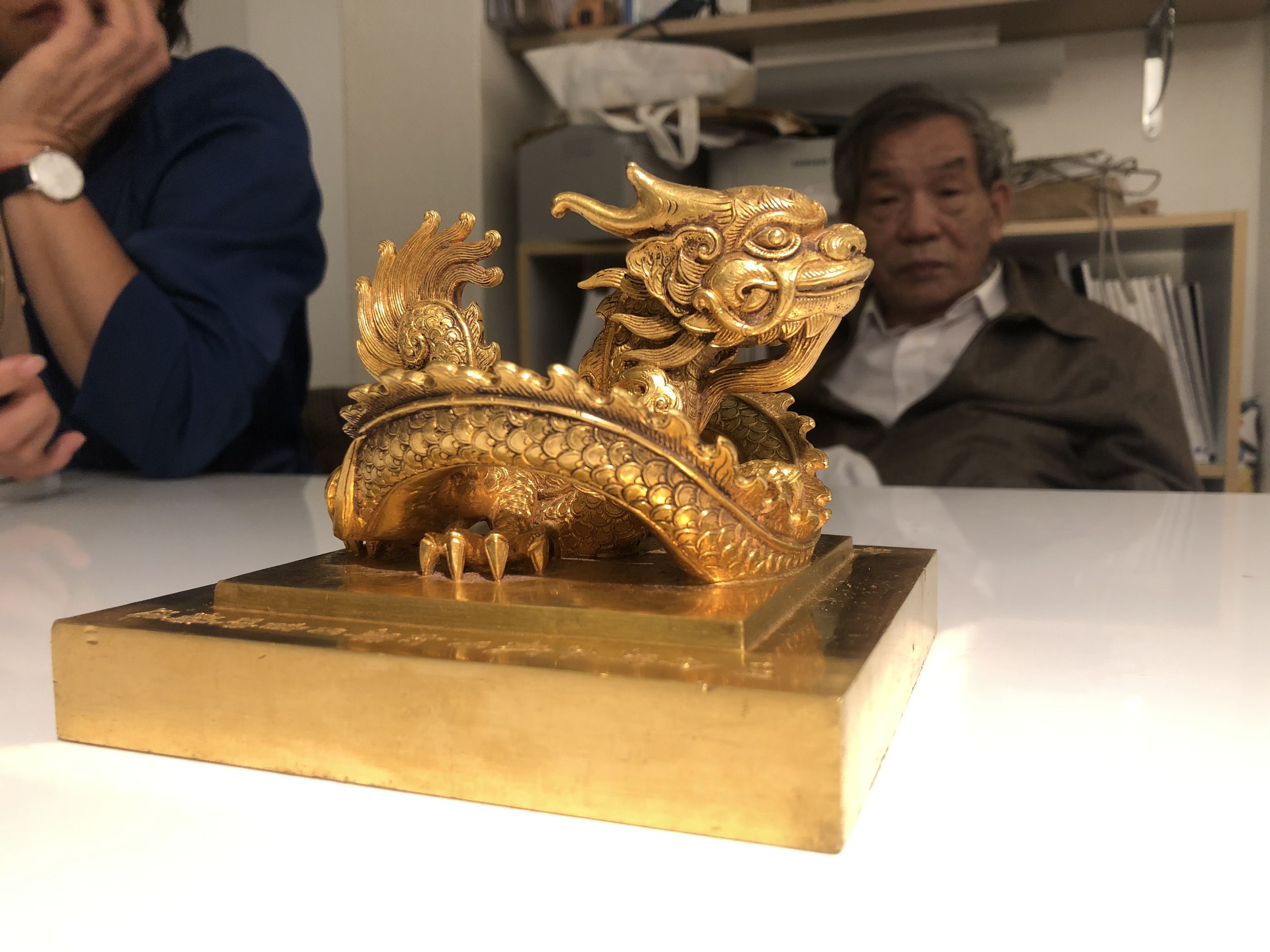 French auction house agrees to transfer emperor’s gold seal to Vietnam