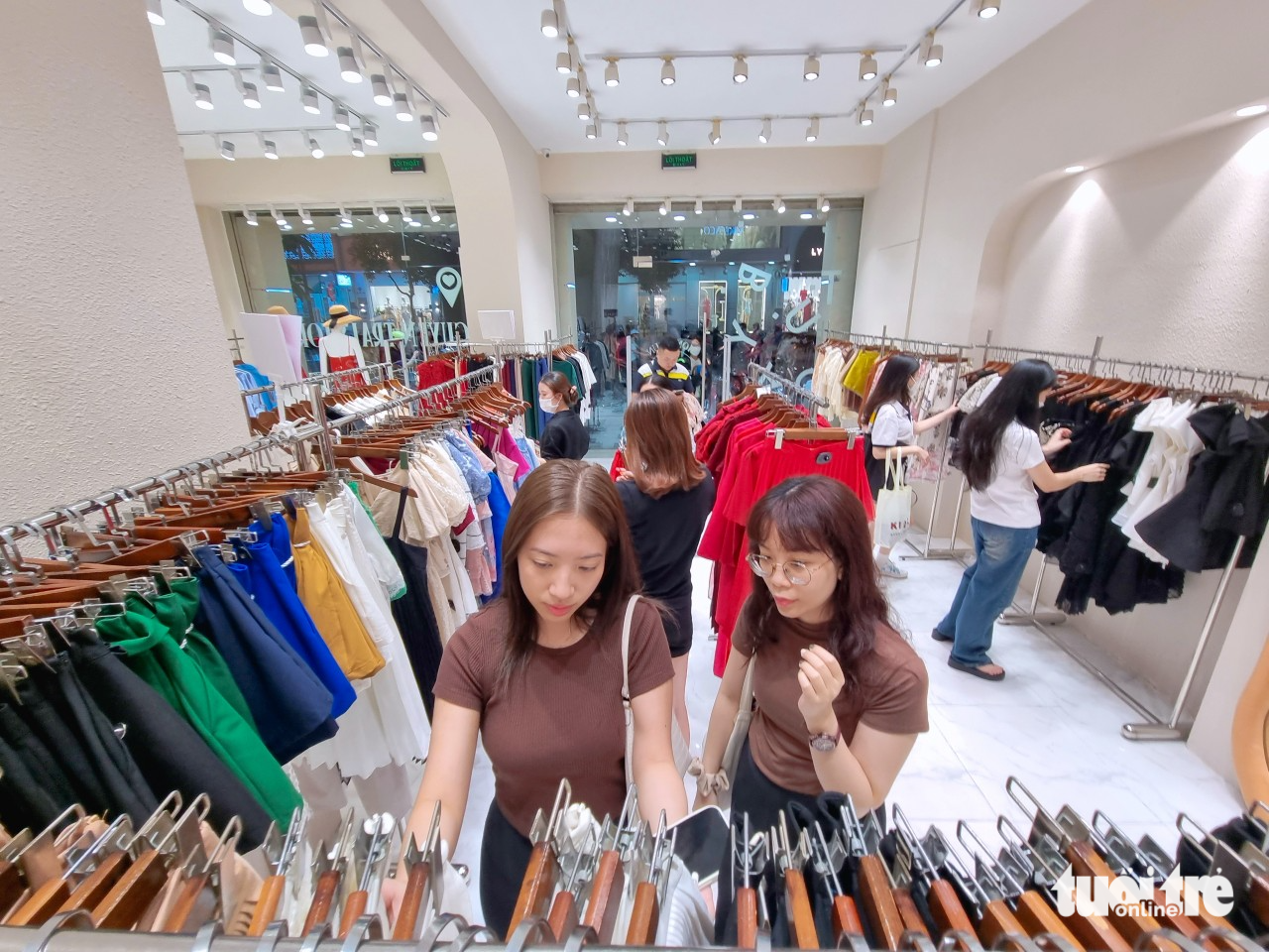Clothes shopping on the rise in Ho Chi Minh City