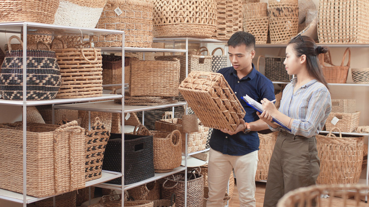 Vietnamese firms earn big from Amazon