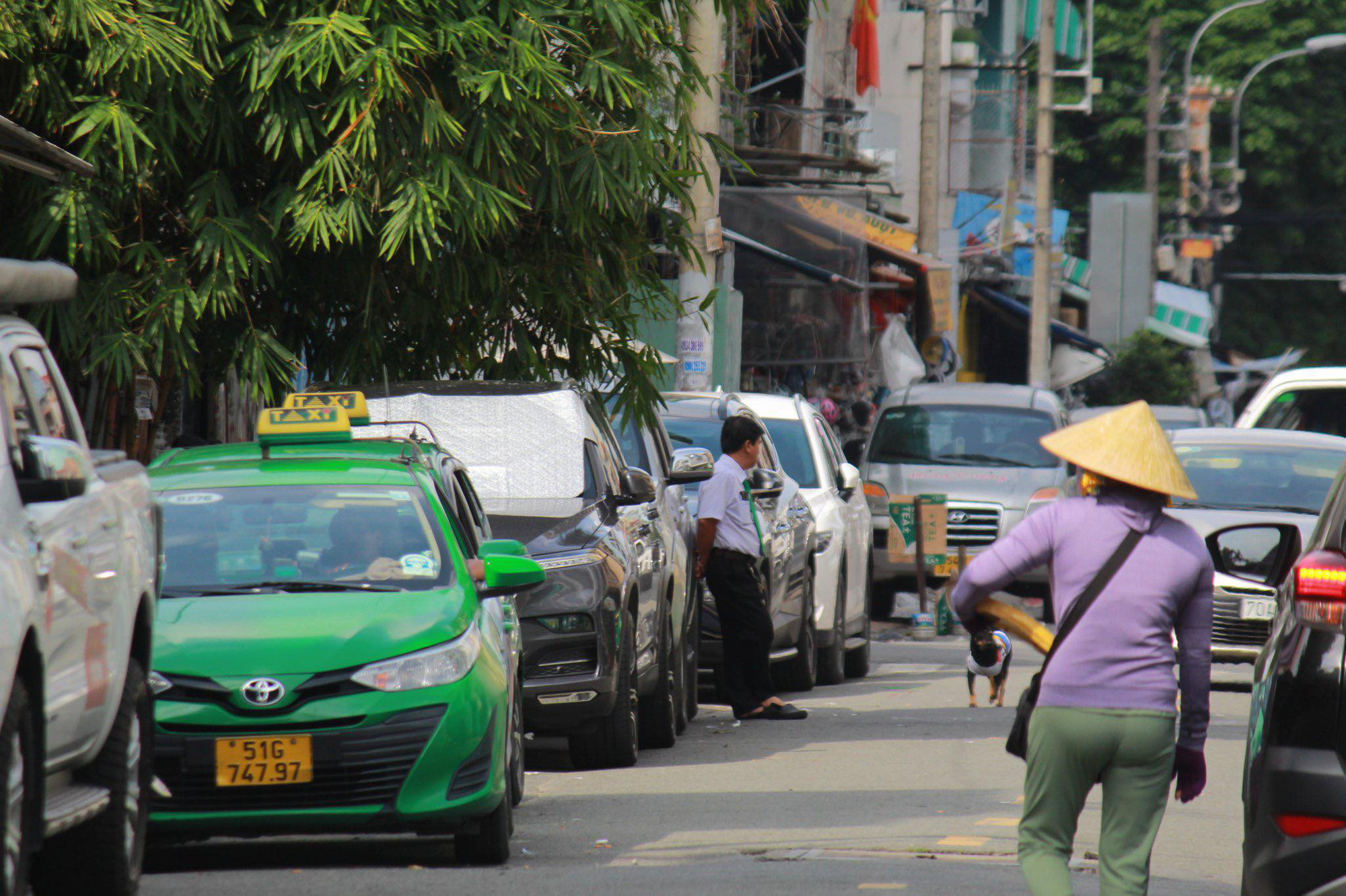 Ho Chi Minh City mull over leasing part of roadways, sidewalks