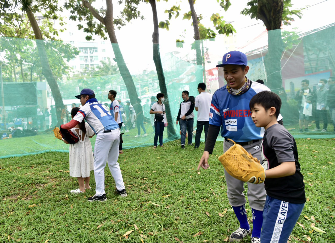 Japan Vietnam Festival offers interesting baseball experience to visitors in Ho Chi Minh City