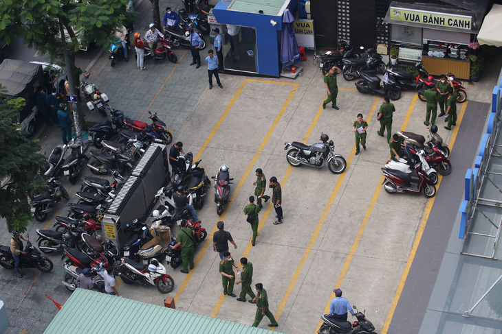 Ho Chi Minh City police raid headquarters, branches of pawnshop chain F88