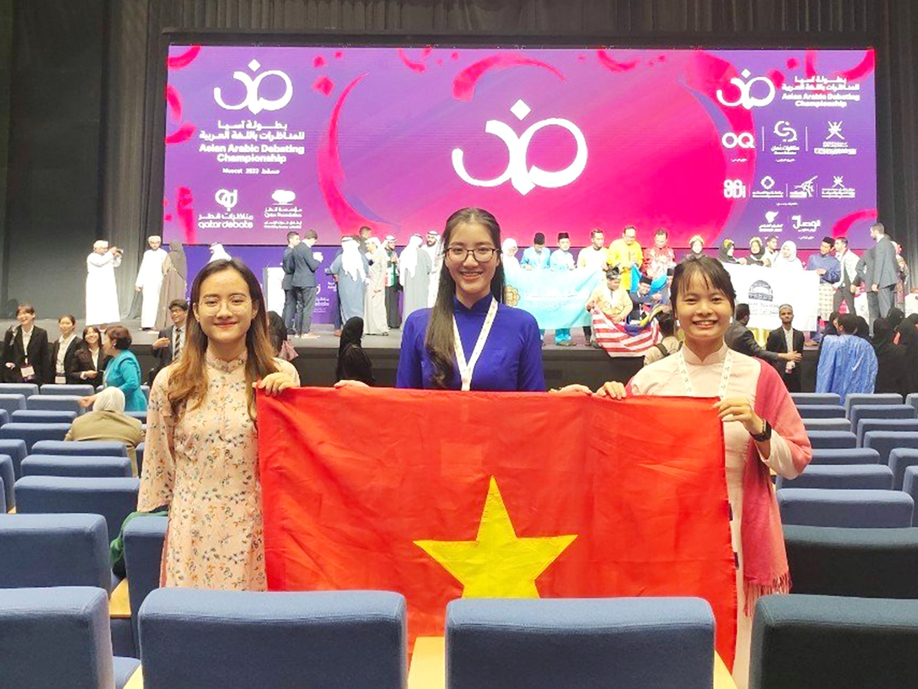 Vietnamese students leave lasting impression at Asian Arabic Debating Championship