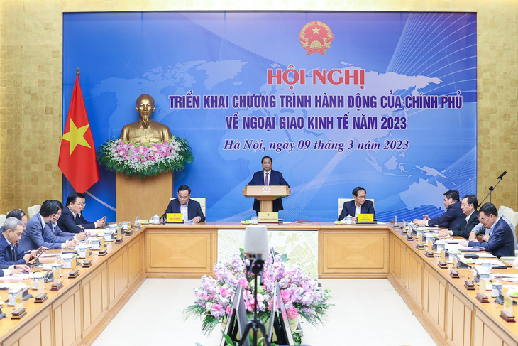 PM requires all Vietnamese embassies to issue e-visas