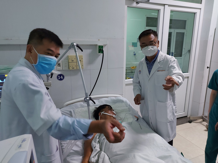 1 dead, 9 hospitalized after eating pickled carp in central Vietnam