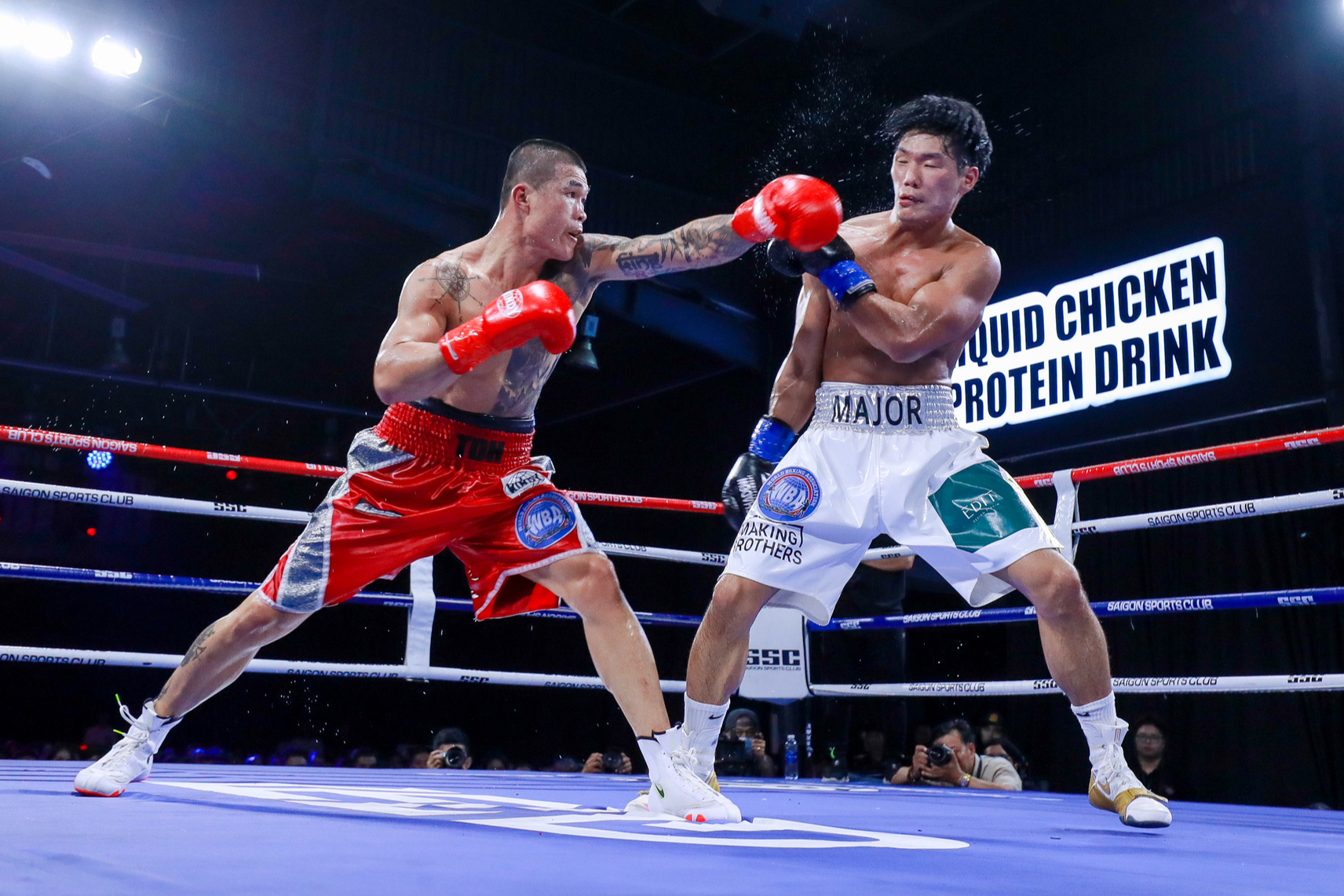 Vietnamese defends WBA Asia belt at professional boxing tournament