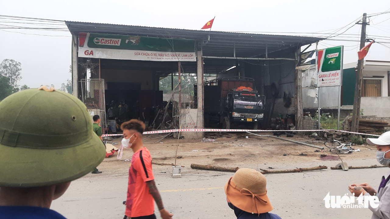 Explosion at auto repair shop kills 2, injures 4 in north-central Vietnam