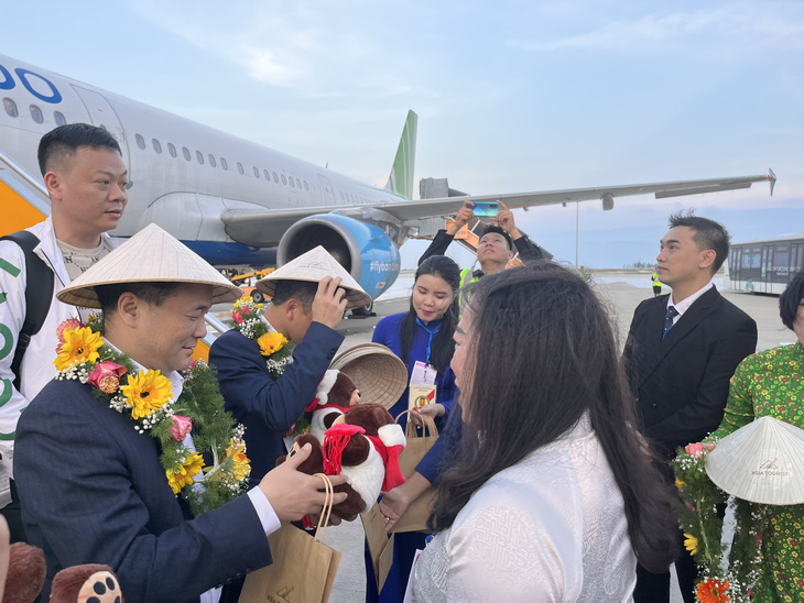 Vietnam’s Khanh Hoa welcomes 153 Chinese tourists
