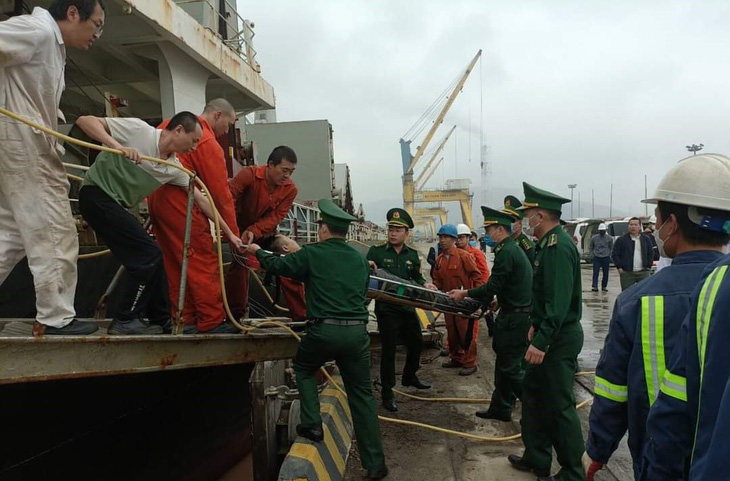 1 Chinese sailor dead, 2 unconscious due to suspected gas asphyxiation in north-central Vietnam