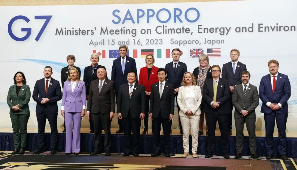 G7 ministers agree to speed up renewable energy development -communique