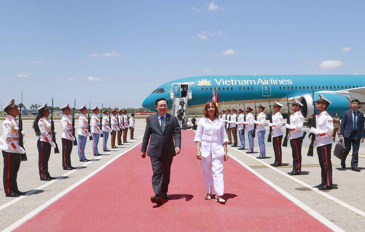Vietnam’s top legislator begins official visit to Cuba