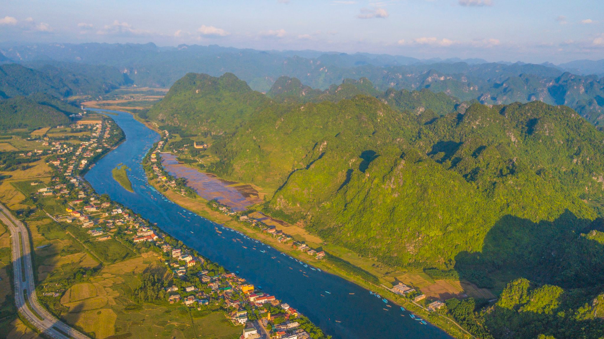 Photo of the Day: Peaceful river in Vietnam's Quang Binh Province