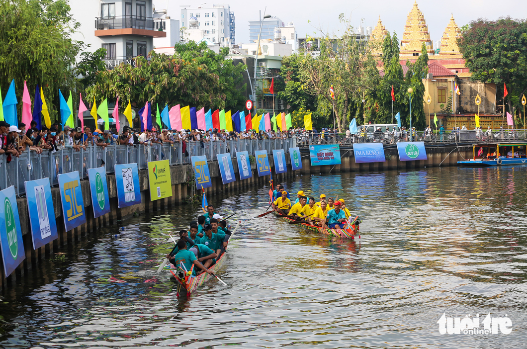 Ho Chi Minh City hosts Khmer boat race festival
