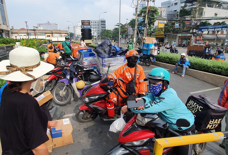 In Vietnam, food delivery, ride-hailing apps embrace EVs