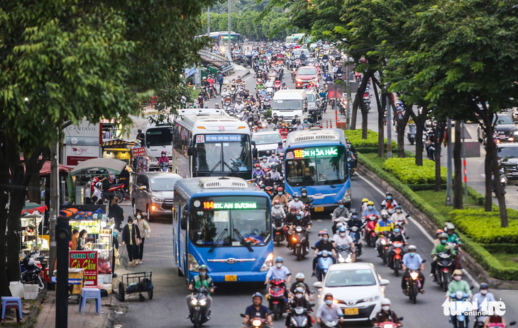 Ho Chi Minh City eyes 100 percent EV adoption in outlying district