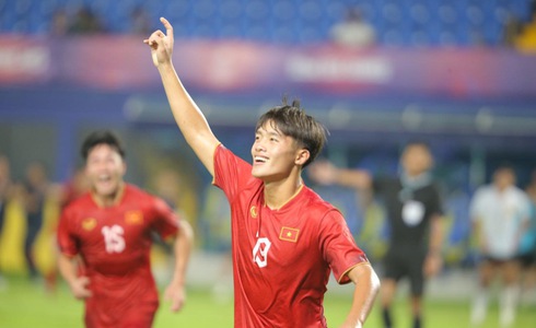 Vietnam defeat Laos 2-0 in 2023 SE Asian Games men's football