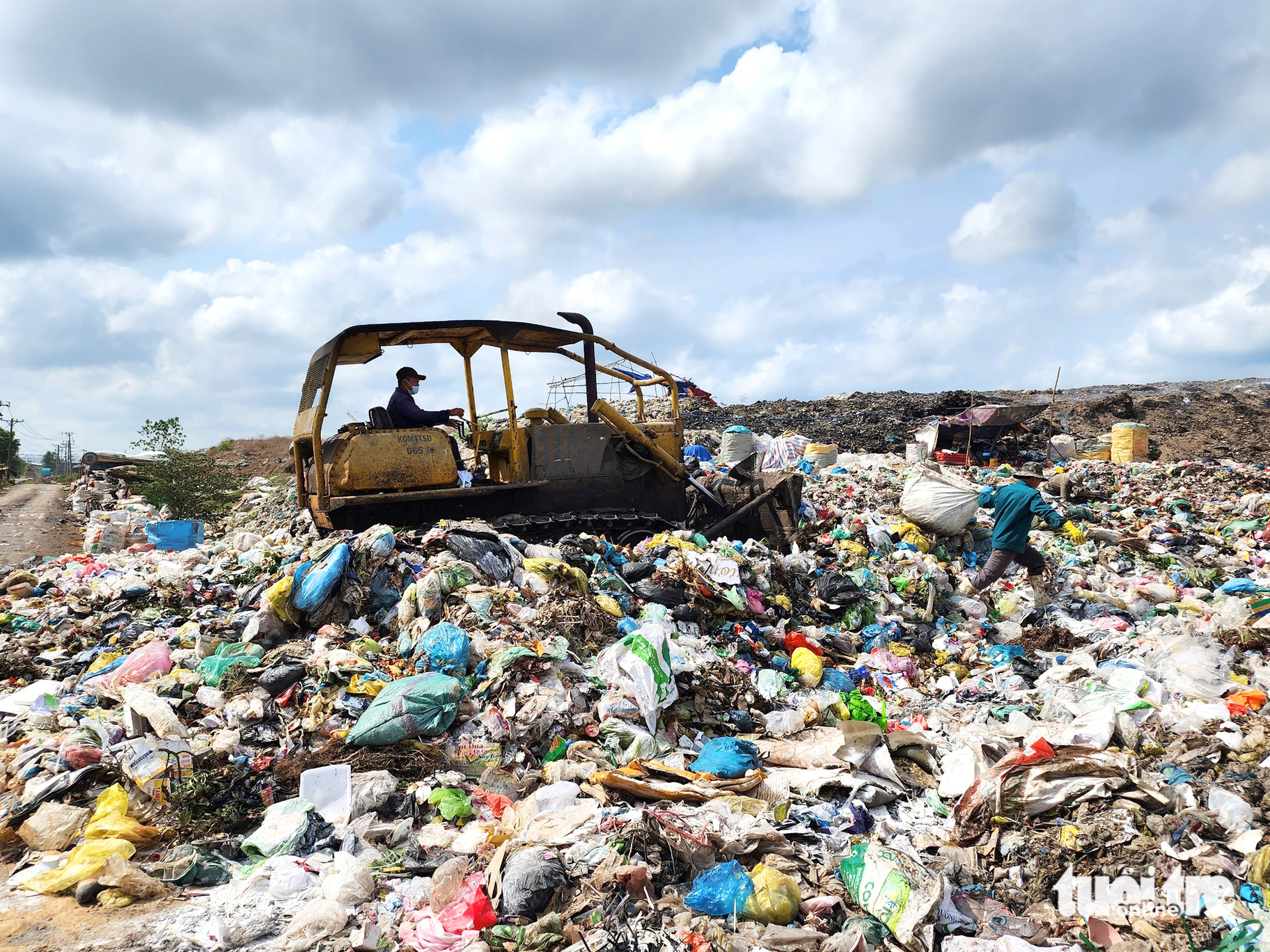 Provinces in Vietnam's Mekong Delta struggle with waste management