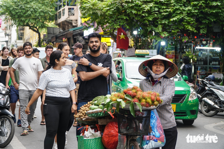 It's not hard to apply for Vietnam visa but authorities’ response slow: foreign tourists