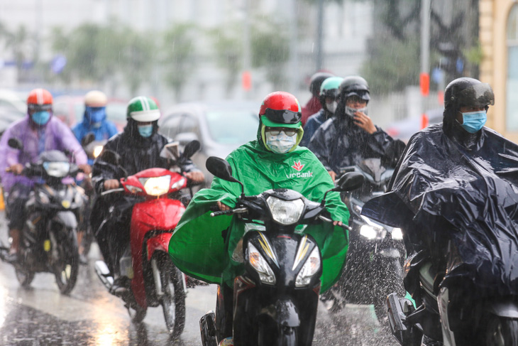 Prolonged rain forecast to sweep through southern Vietnam
