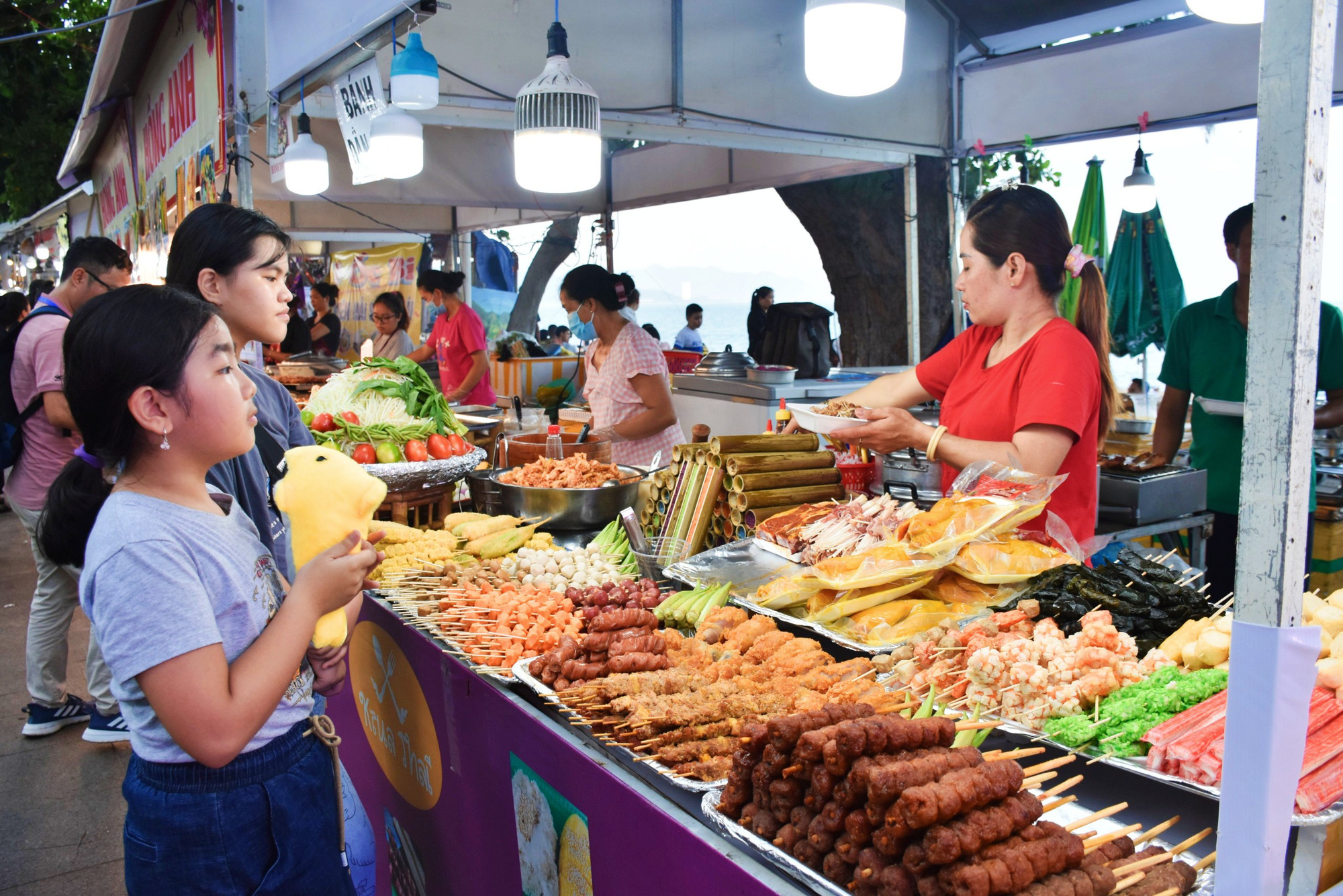 Feast on Vietnamese culinary delights at Nha Trang food fest