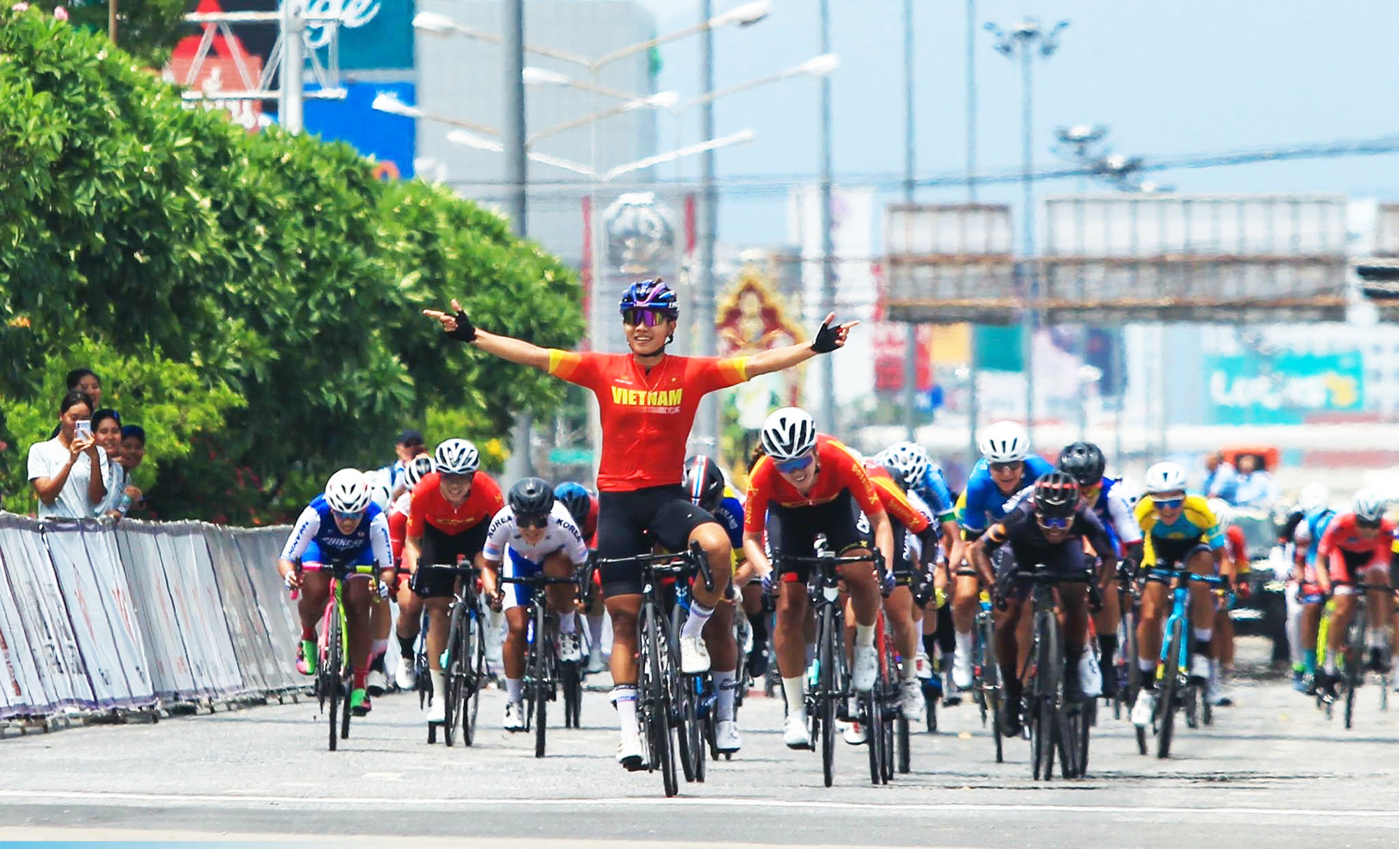 First-ever Vietnamese cyclist qualifies for Olympics
