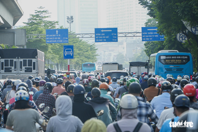 Hanoi persists in banning motorbikes from inner city by 2030