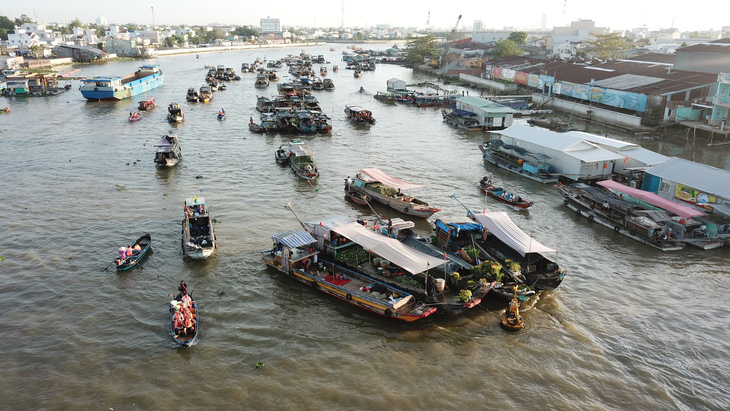 Vietnam’s Can Tho sets up management board to preserve floating market