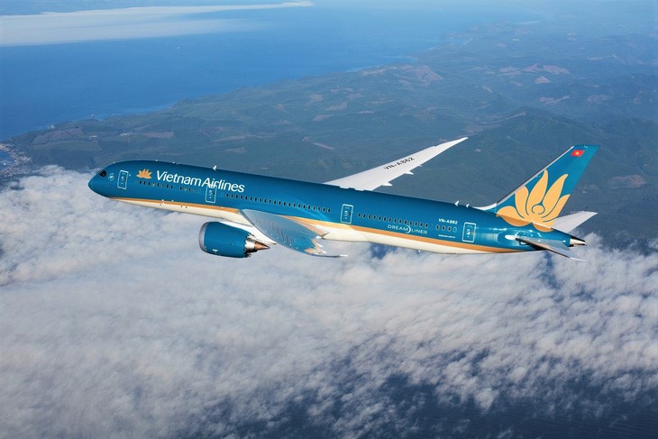 Vietnam Airlines stock restricted over late submission of audited financial report