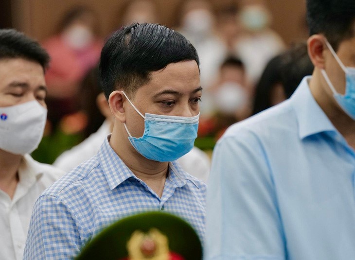 Hanoi procuracy suggests sentences, including capital punishment, for 54 defendants in rescue flight scandal