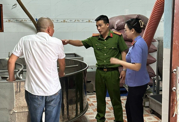 Vietnam police detect fake coffee produced in Ho Chi Minh City, Dong Nai