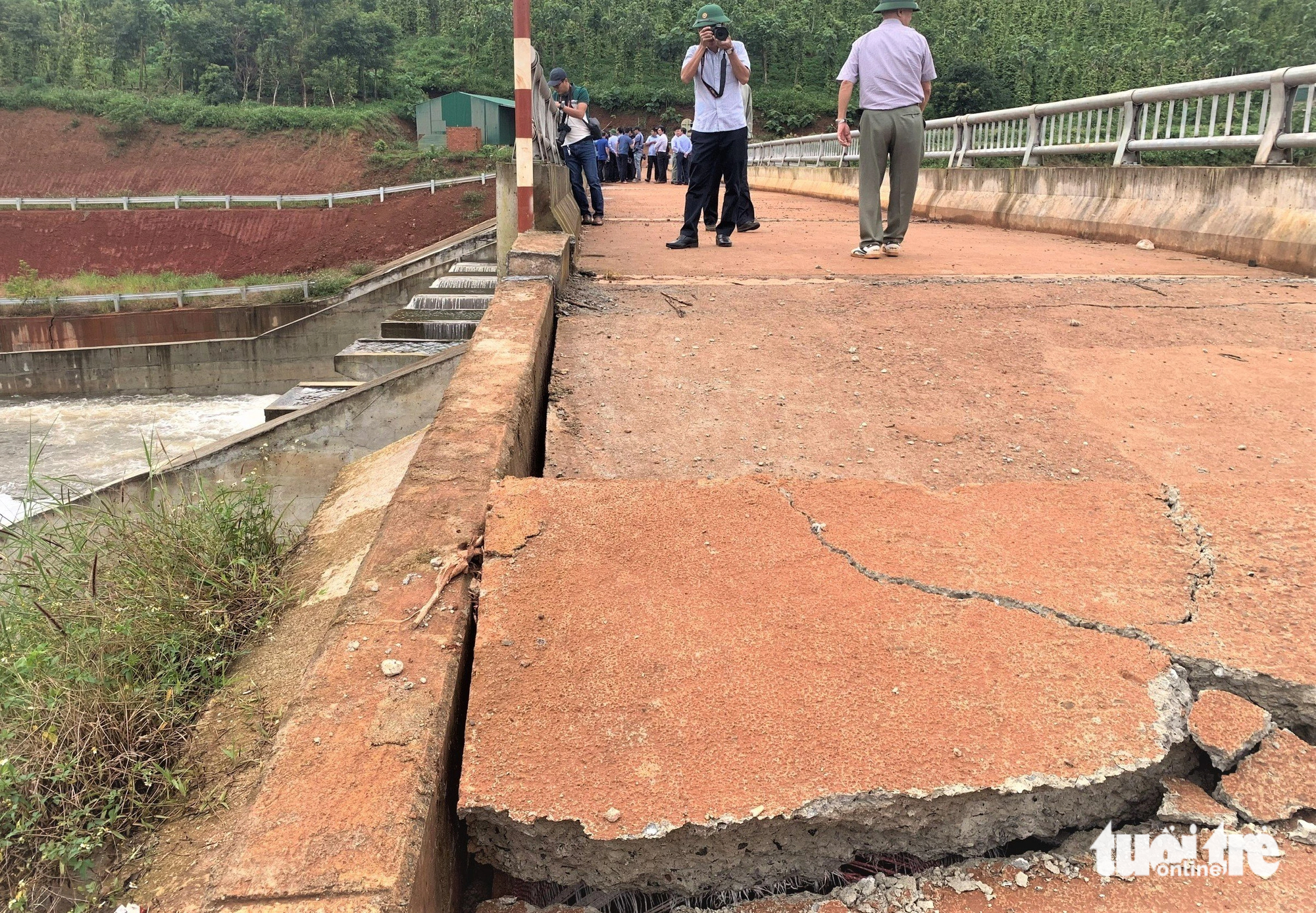 State of emergency declared in Vietnam’s Dak Nong due to landslides, fissures