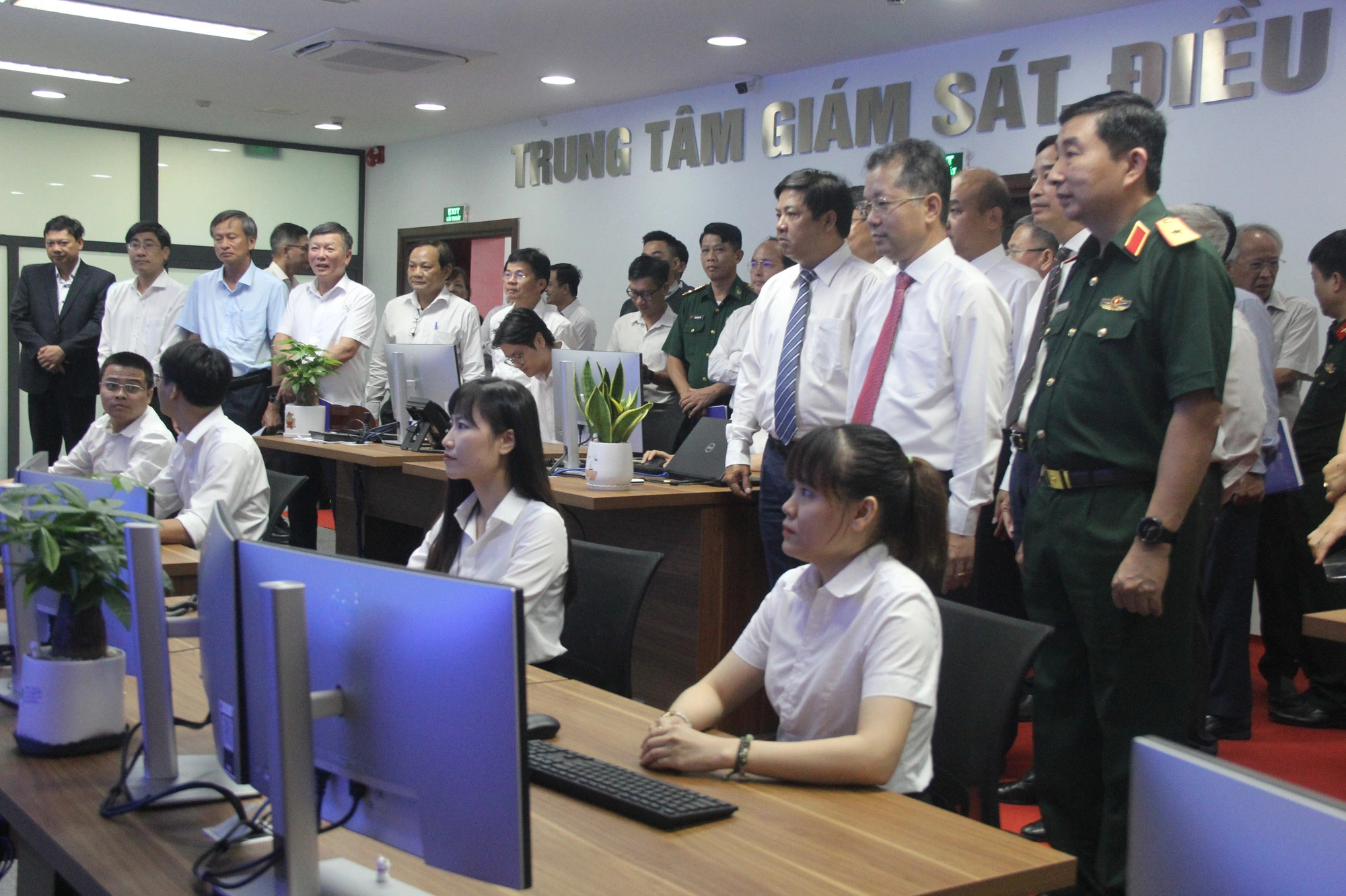 Da Nang puts smart operation center into service