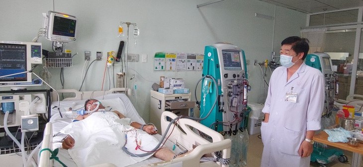 3 in critical condition due to suspected alcohol poisoning in southern Vietnam