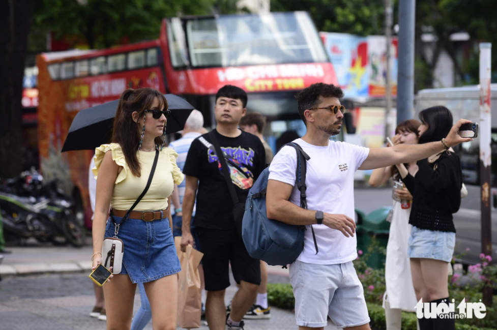 Int’l tourist arrivals in Vietnam in January-August near full-year goal