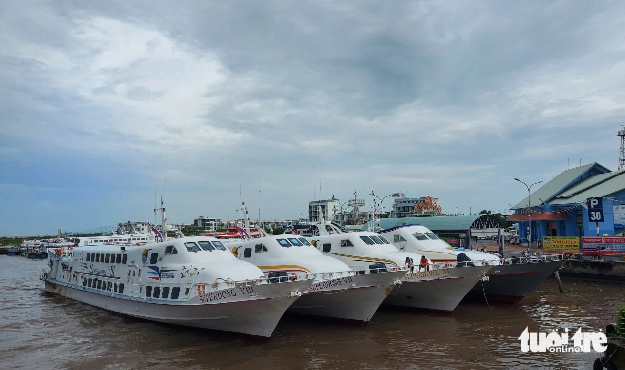 Ferry, boat services to Vietnam’s Phu Quoc halted due to Typhoon Saola