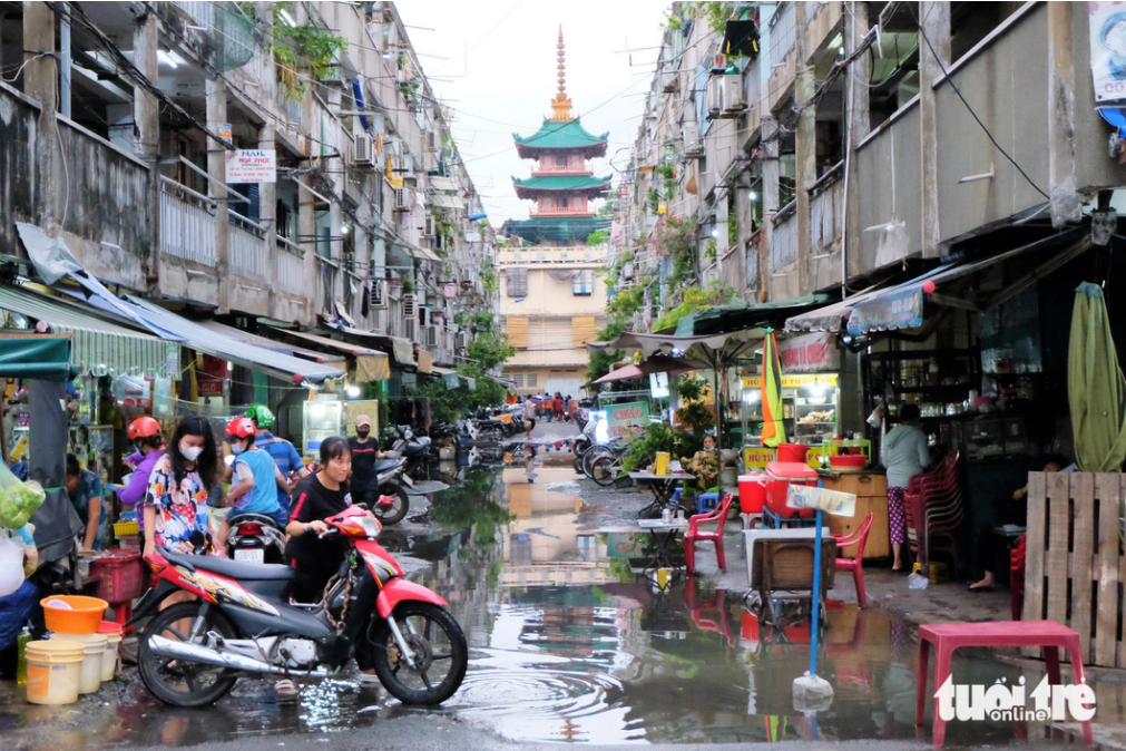Broken sewers trouble Ho Chi Minh City residents