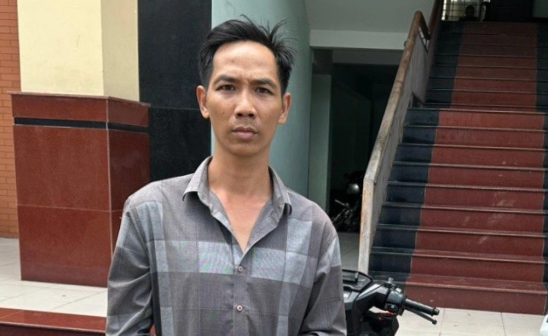 Vietnamese deliveryman arrested for allegedly snatching expat teacher’s iPhone