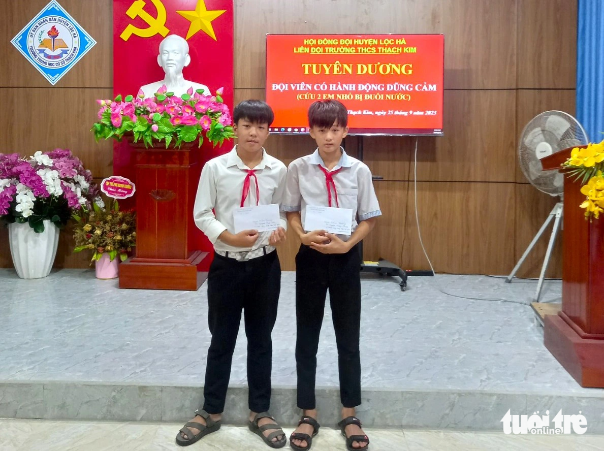 2 boys save 2 young children from drowning in north-central Vietnam
