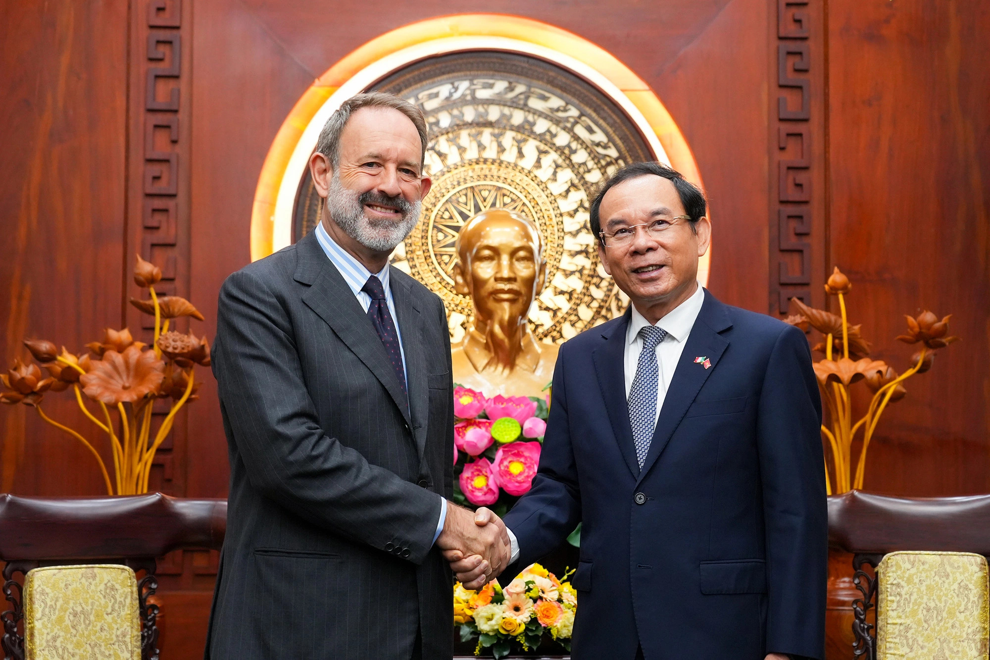 Ho Chi Minh City Party chief hosts newly-appointed Italian ambassador