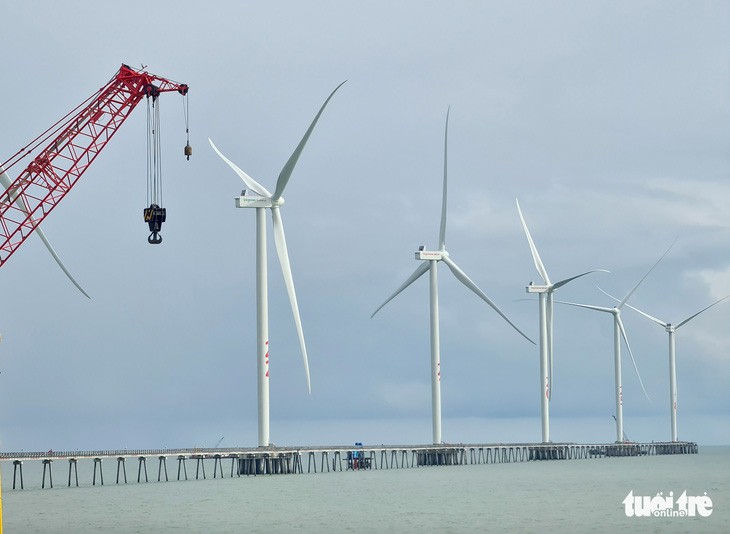 Vietnam probes wind towers imported from China, weighs anti-dumping tax