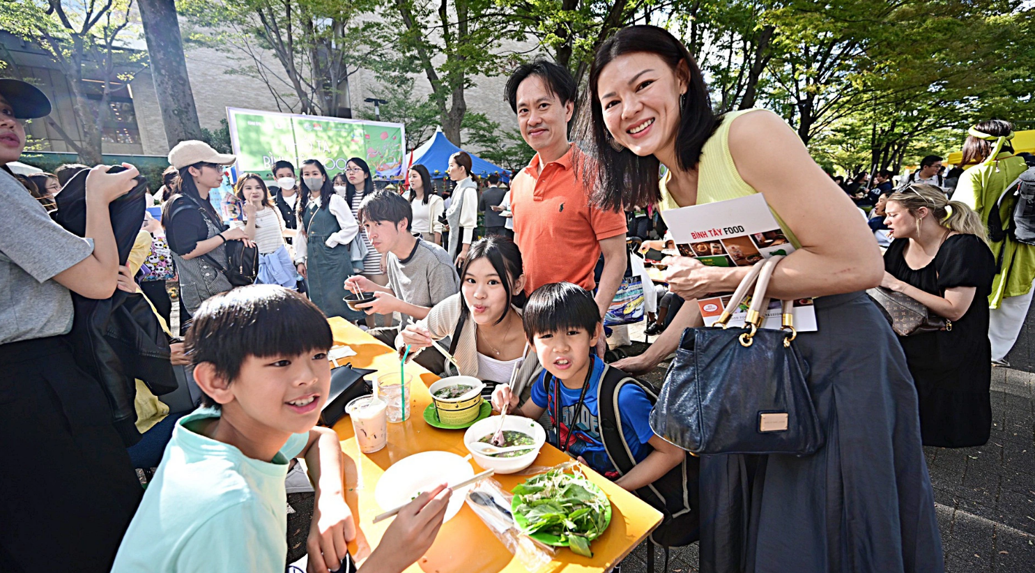 'Pho' conquers Japanese at Vietnam Phở Festival 2023
