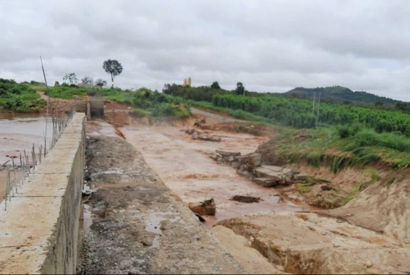 Downpour breaks diversion dam at hydropower project in Vietnam’s Central Highlands