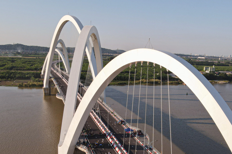 Vietnam opens highest steel arch bridge in northern Vietnam