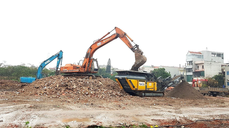 Ho Chi Minh City has no construction waste treatment plant