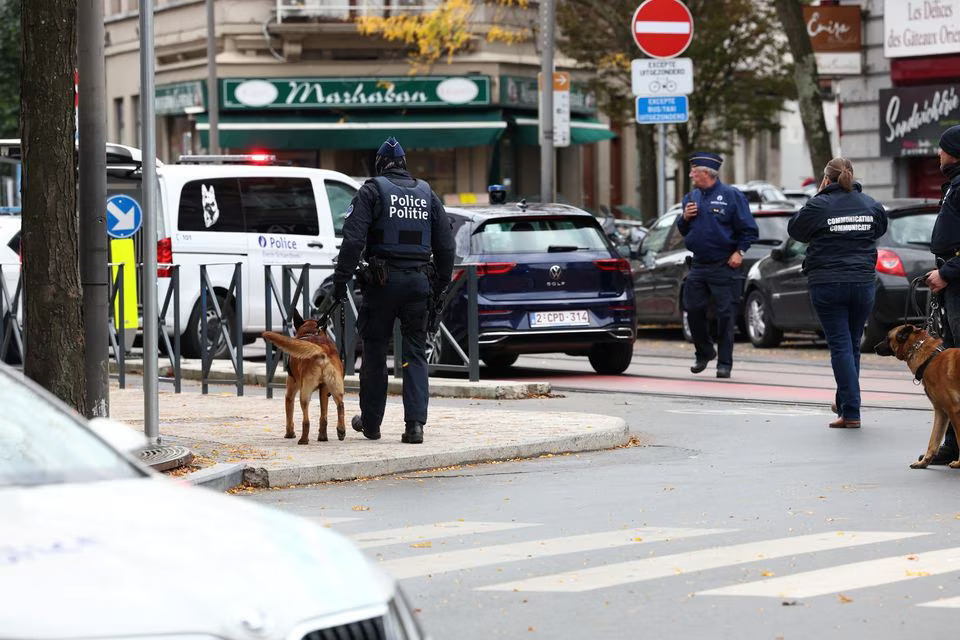 Brussels shootings: Gunman who killed two Swedes shot dead by police