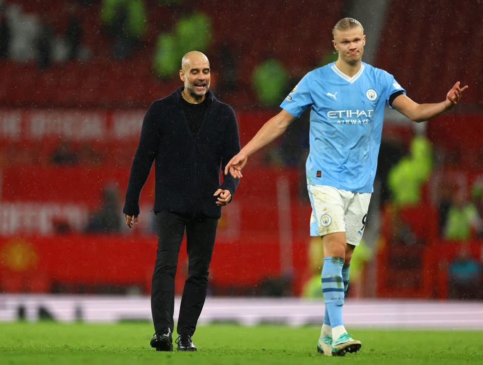 Manchester United: Can Man United prevent Man City from four titles in a  row? - BBC Sport