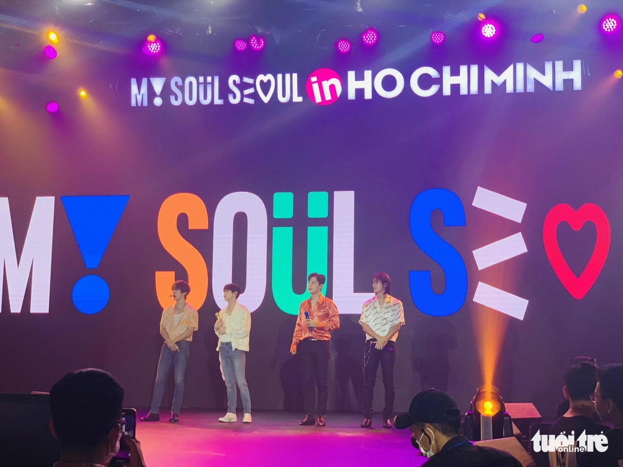 South Korean music group Highlight to come to Hanoi for Christmas performance