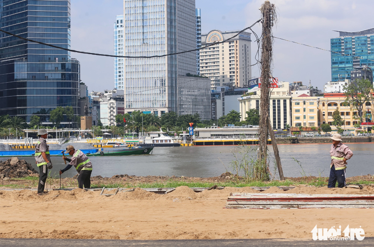 After the embellishment, the riverbank on the Thu Thiem side in Thu Duc City is expected to draw visitors. Photo: Tuoi Tre