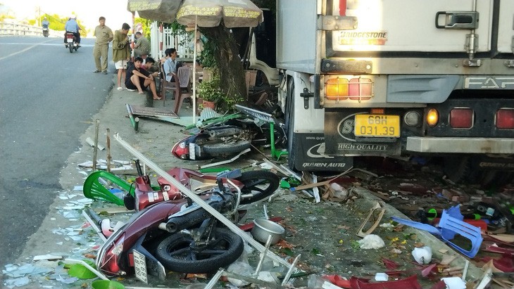 Driver admits to falling asleep when truck hits house, killing 1, injuring 1 in Vietnam