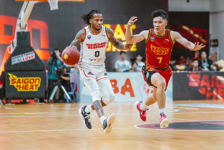 The Saigon Heat emerge victorious against Thang Long Warriors in the 2023 VBA group stage. Photo: VBA